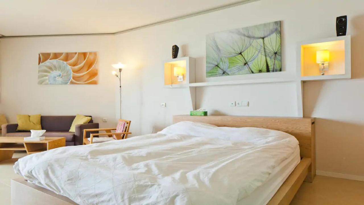 Luxury Sea View Apartment Herzelia Buitenkant foto